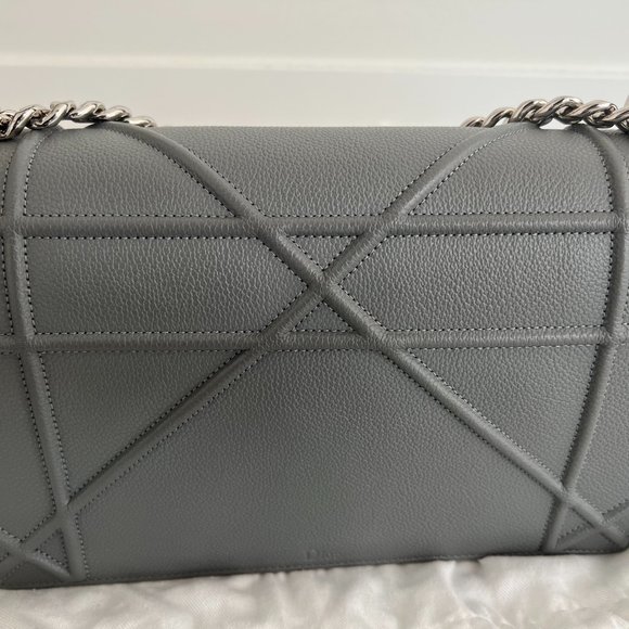 Christian Dior Diorama Chain Crossbody bag - Picture 3 of 8